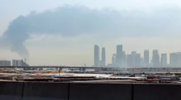 قتيل في أبو ظبي وحريق بالفجيرة واعتراض مسيرات بالسعودية